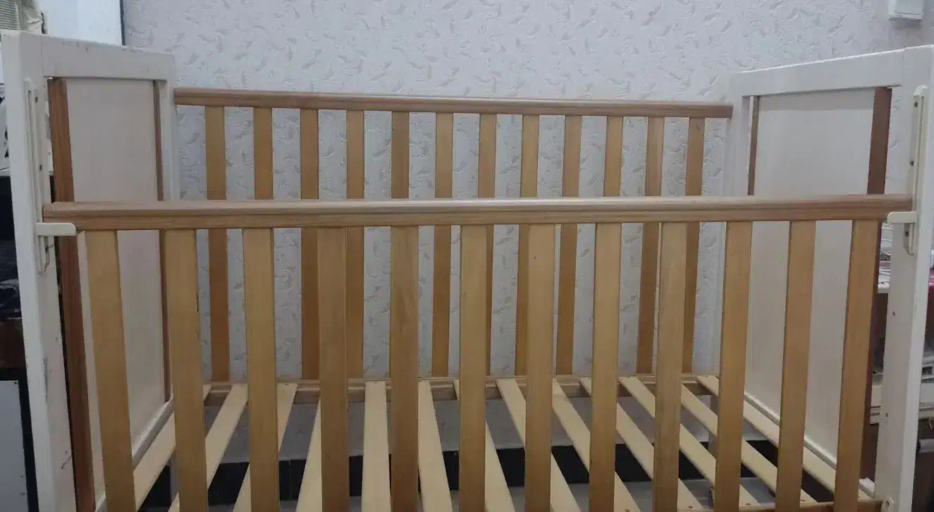 تخت کودک|تخت و صندلی بچه|قشم, |دیوار