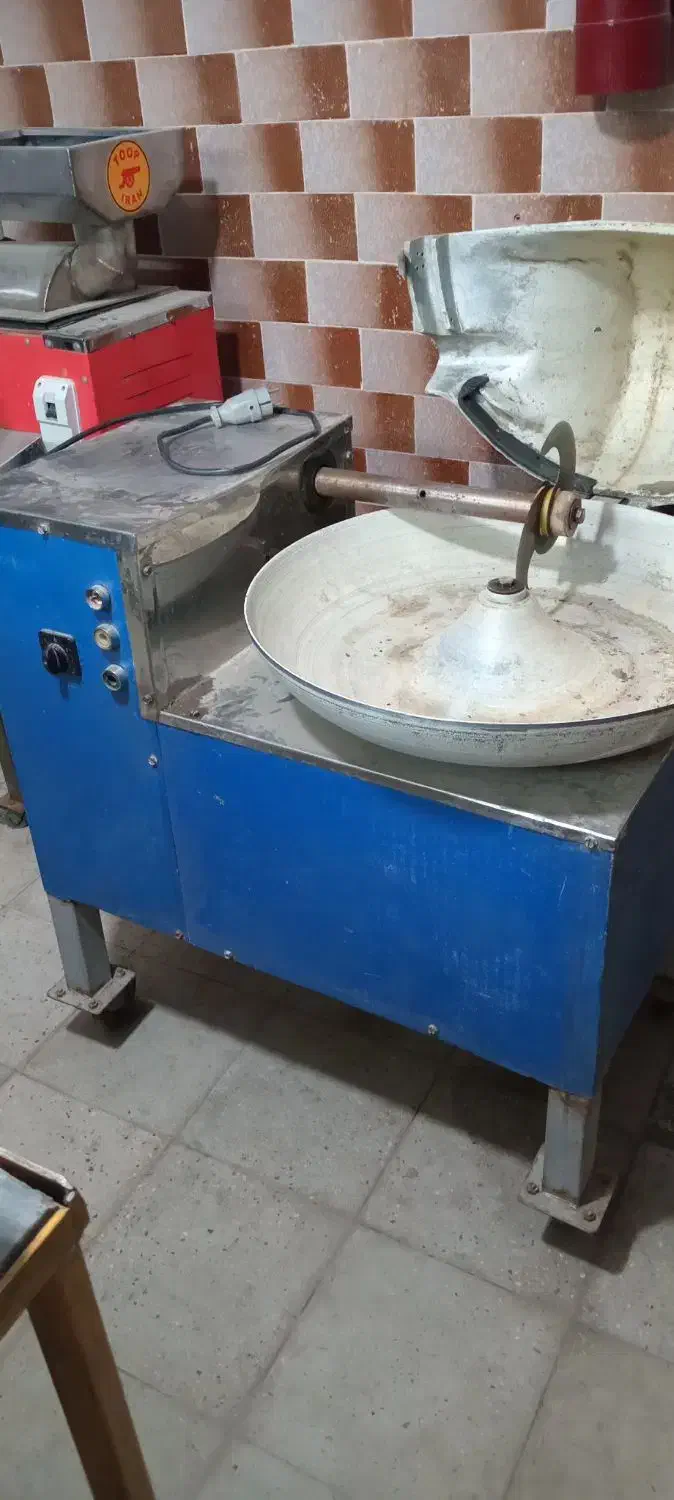 سبزی خردکن بشقابی و آبلیموگیری|آبمیوه‌گیر و آب‌مرکبات‌گیر|آران و بیدگل, |دیوار