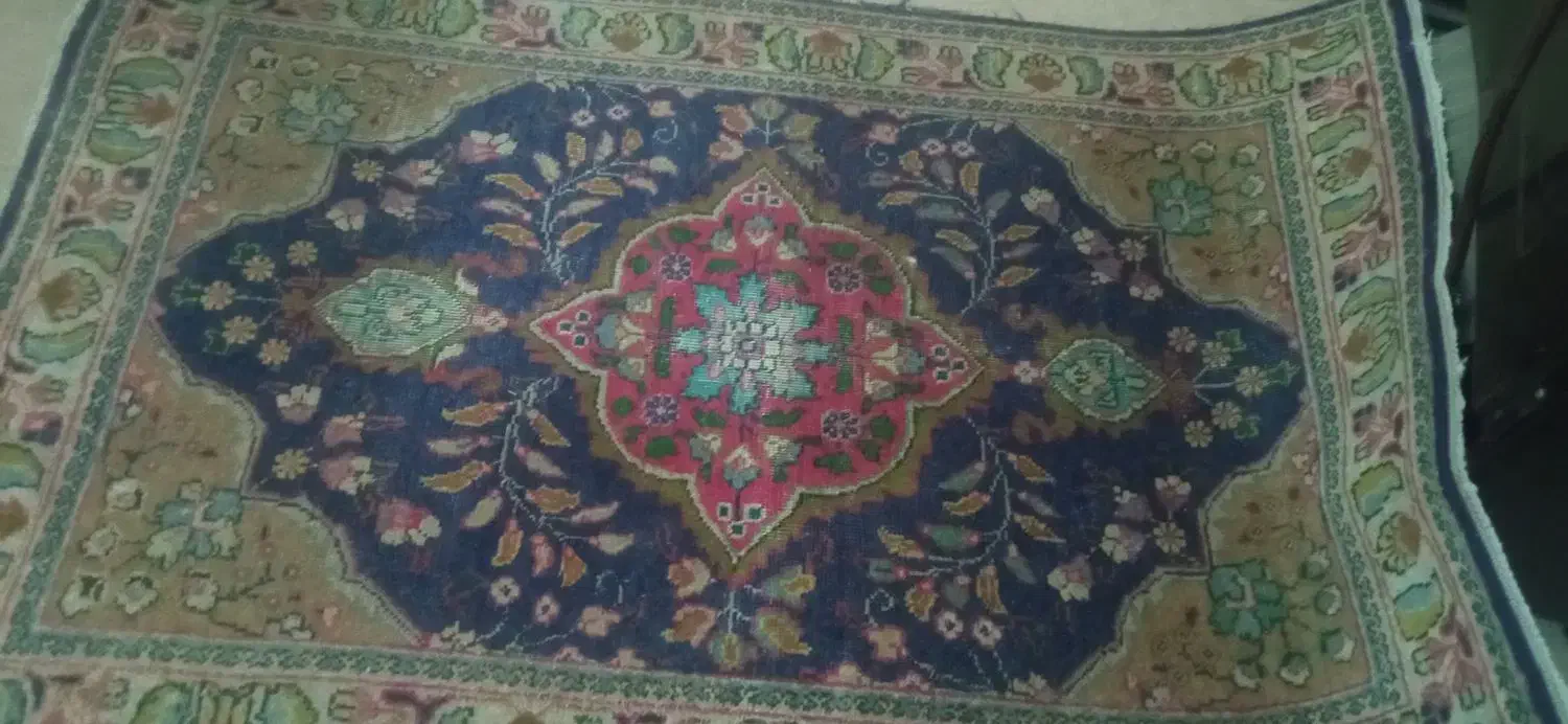 فرش دستباف و ماشینی و کناره و قالیچه|فرش|تبریز, |دیوار