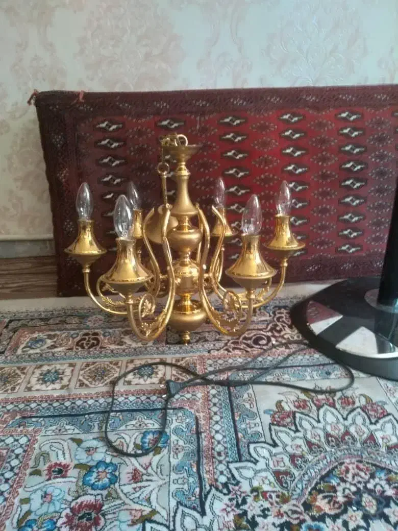 فروش(خریدار) آینه و شمعدان کنسول لوستر سالم خراب|آینه|کرج, فاز ۱ مهرشهر|دیوار