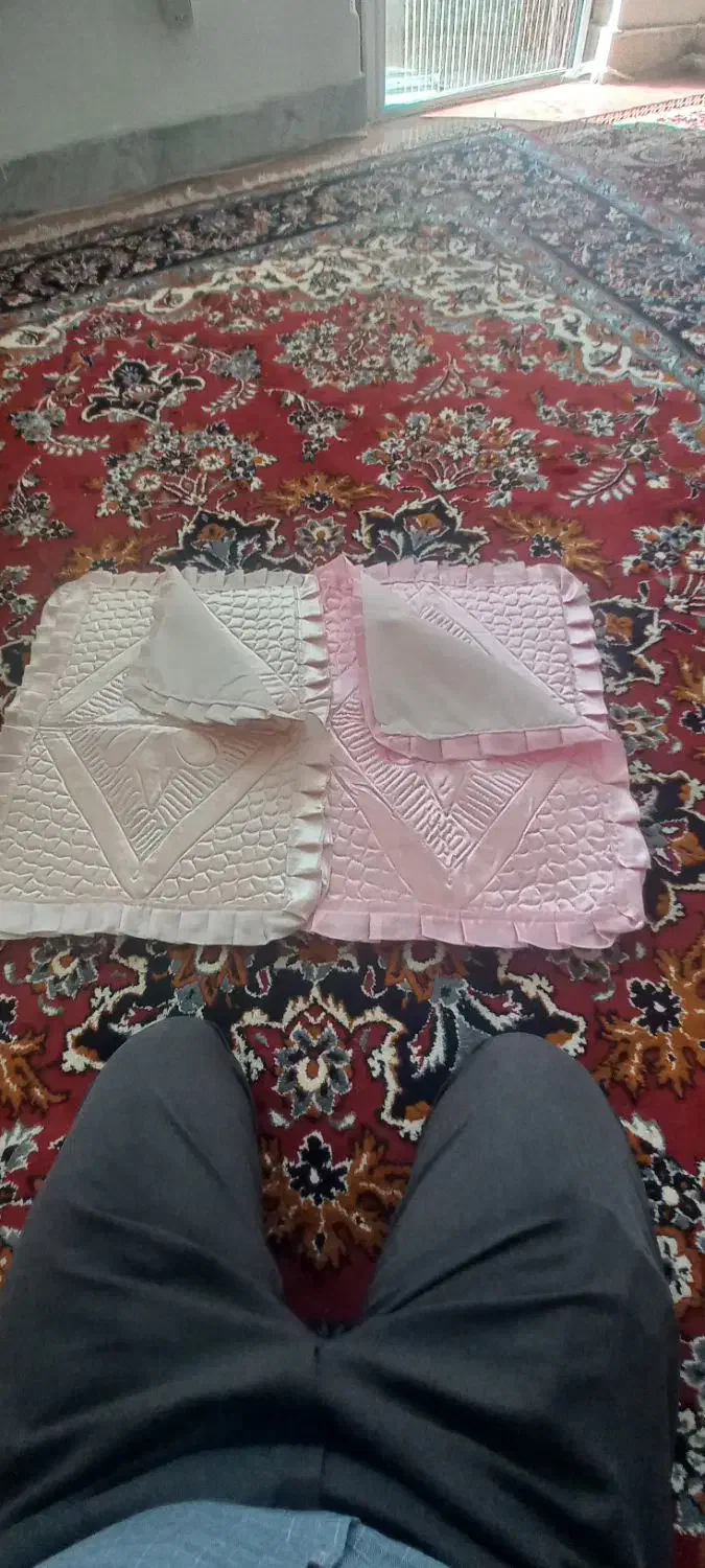 دو جفت رو بالشتی نو|رختخواب، بالش، پتو|گنبد کاووس, |دیوار
