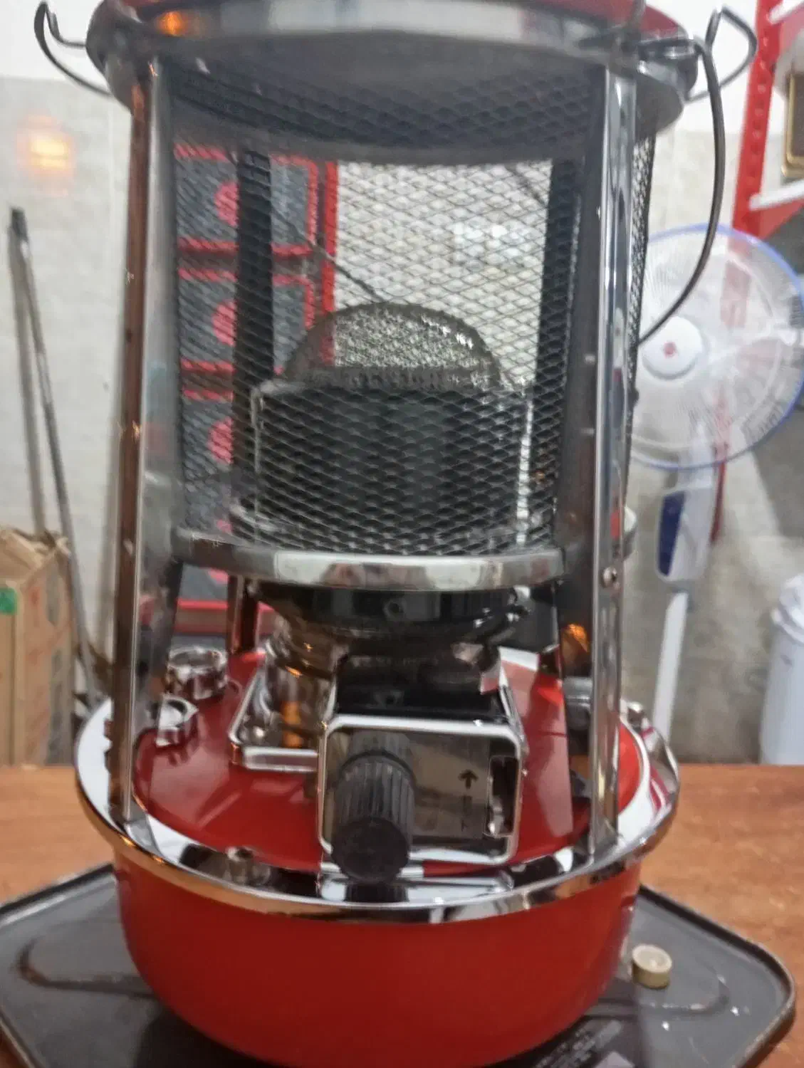 چراغ ژاپنی نفتی|کلکسیون اشیاء عتیقه|بم, |دیوار