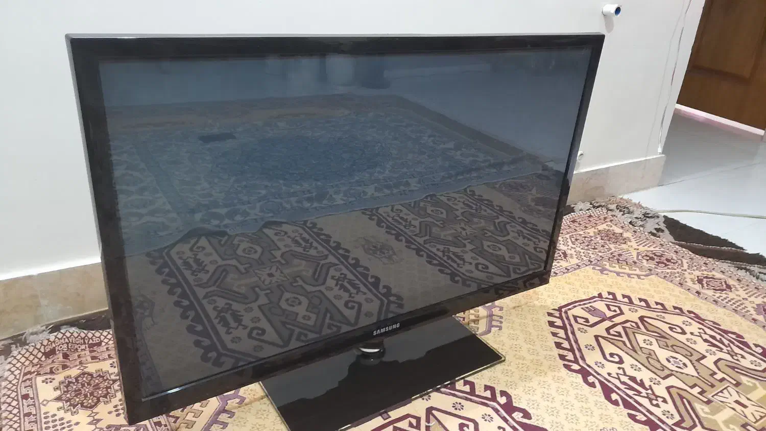 تلویزیون ۴۲اینچ سامسونگ پلاس|تلویزیون و پروژکتور|اصفهان, باغ فدک|دیوار