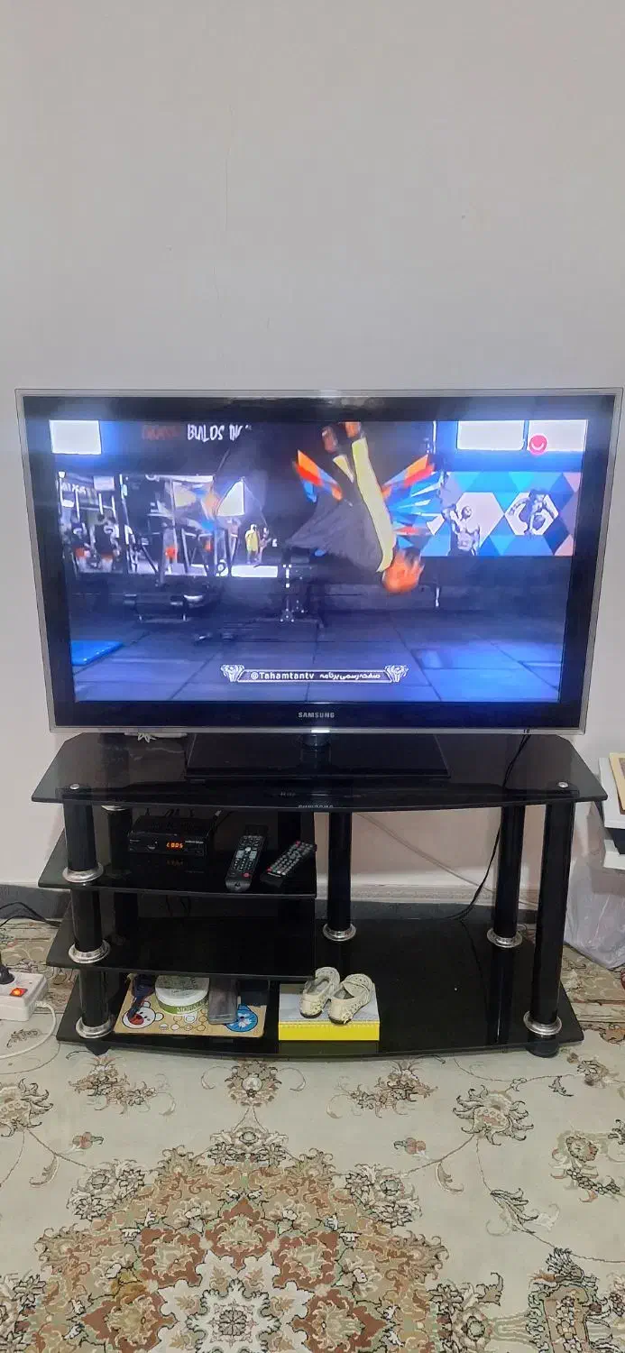 تلوزیون|تلویزیون و پروژکتور|بومهن, |دیوار