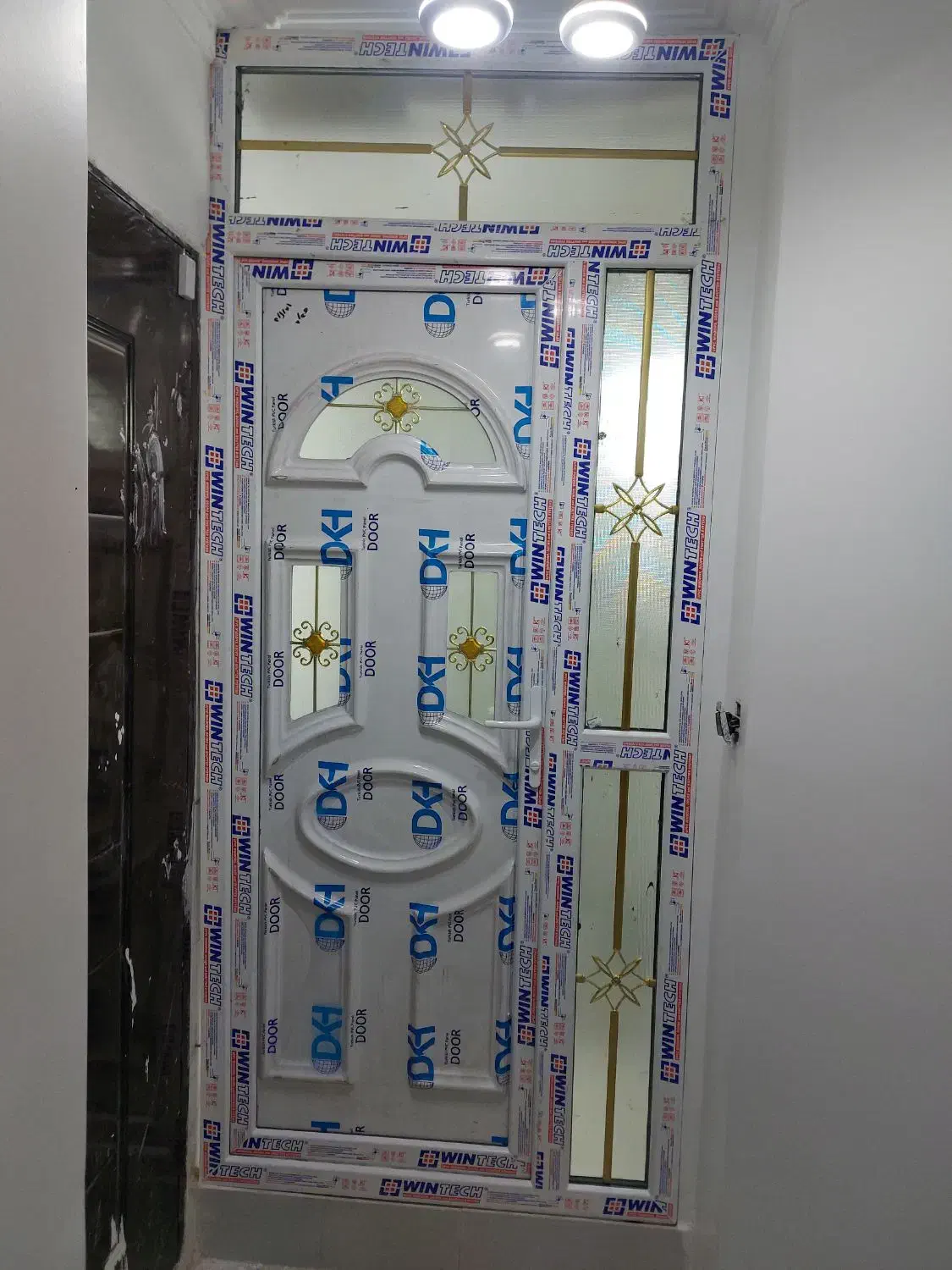 درب سرویس بهداشتی آماده نصب بروزوین|مصالح و تجهیزات ساختمان|تهران, قلهک|دیوار