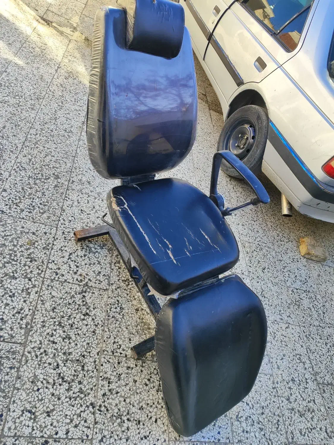 صندلی کارکرده|صندلی و نیمکت|گلبهار, شهر جدید گلبهار|دیوار