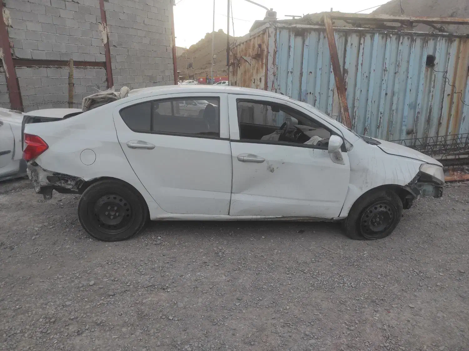 برلیانس ۲۳۰ تصادفی|خودرو سواری و وانت|خواجه, |دیوار