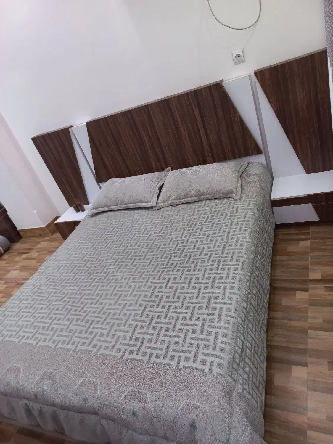 سرویس خواب تمام ام دی اف در حد نو|تخت و سرویس خواب|برازجان, |دیوار