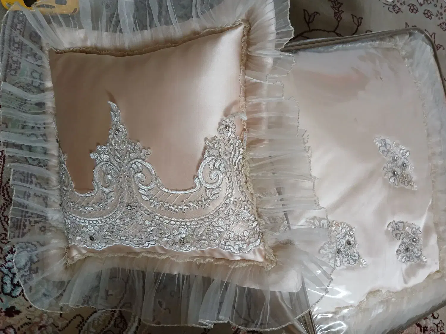 رو تختی دو نفره ساتن ب رنگ نباتی|سرویس روتختی|قرچک, زیبا شهر|دیوار