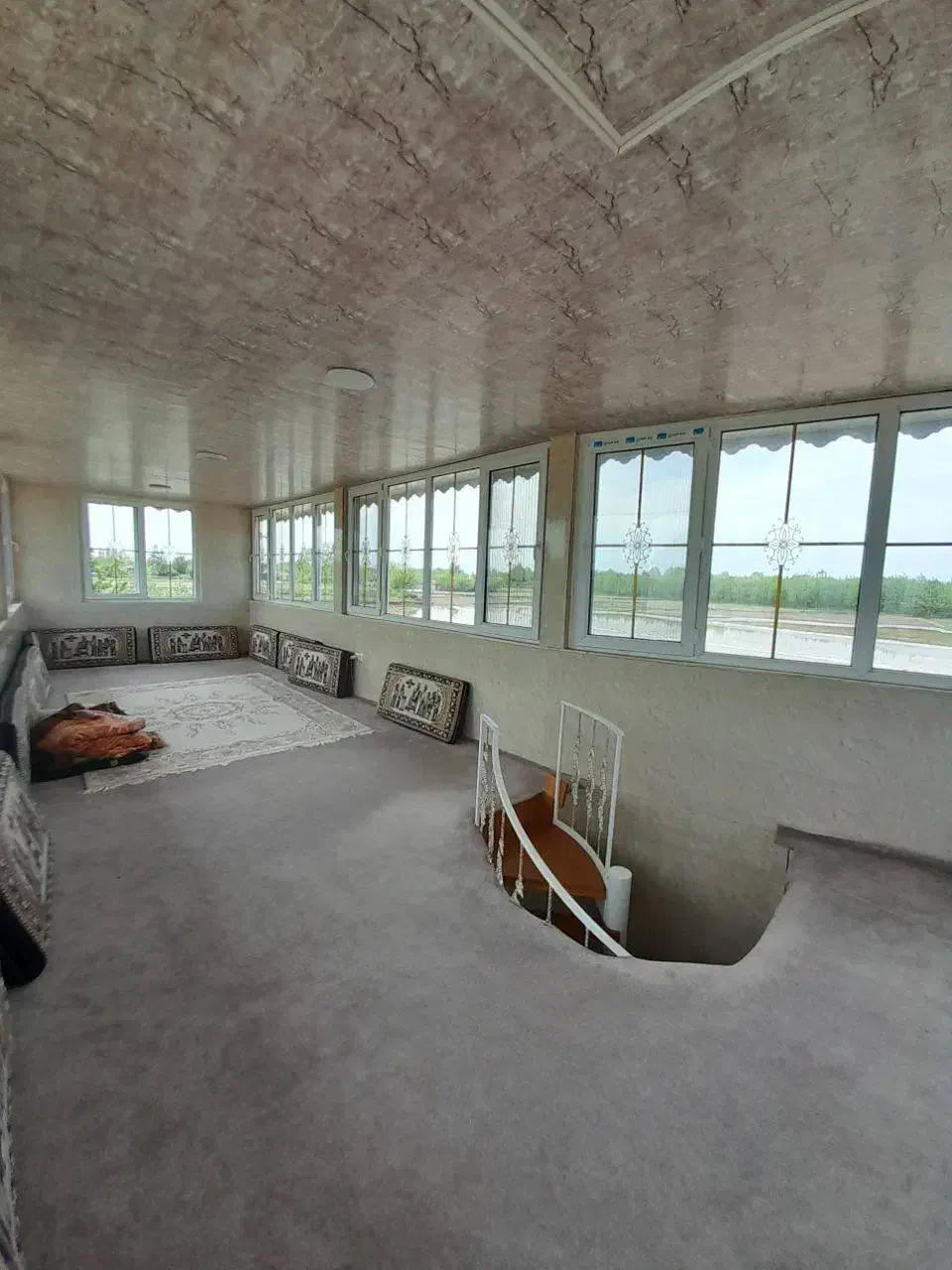 اجاره ویلا اطراف رشت ویو ابدی ۲۵۰متر فول مبله|اجارهٔ کوتاه‌مدت ویلا و باغ|کوچصفهان, |دیوار