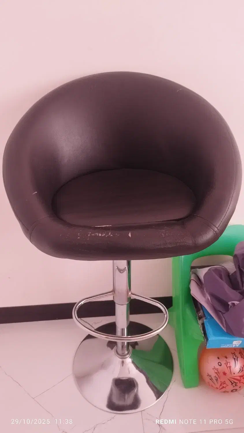 صندلی جک دار و قابل تنظیم صندلی|صندلی و نیمکت|پرند, فاز ۳|دیوار