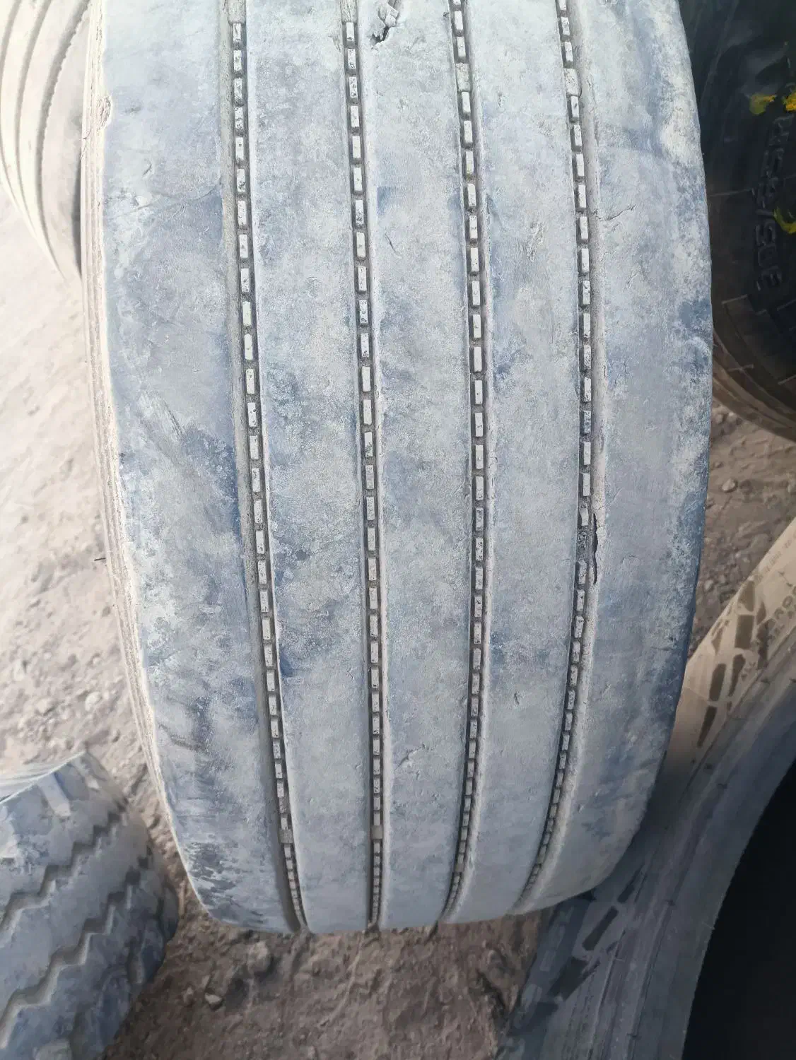 لاستیک کامیون 385- 24لا 3حلقه|قطعات یدکی و لوازم جانبی|نجفآباد, یزدانشهر|دیوار