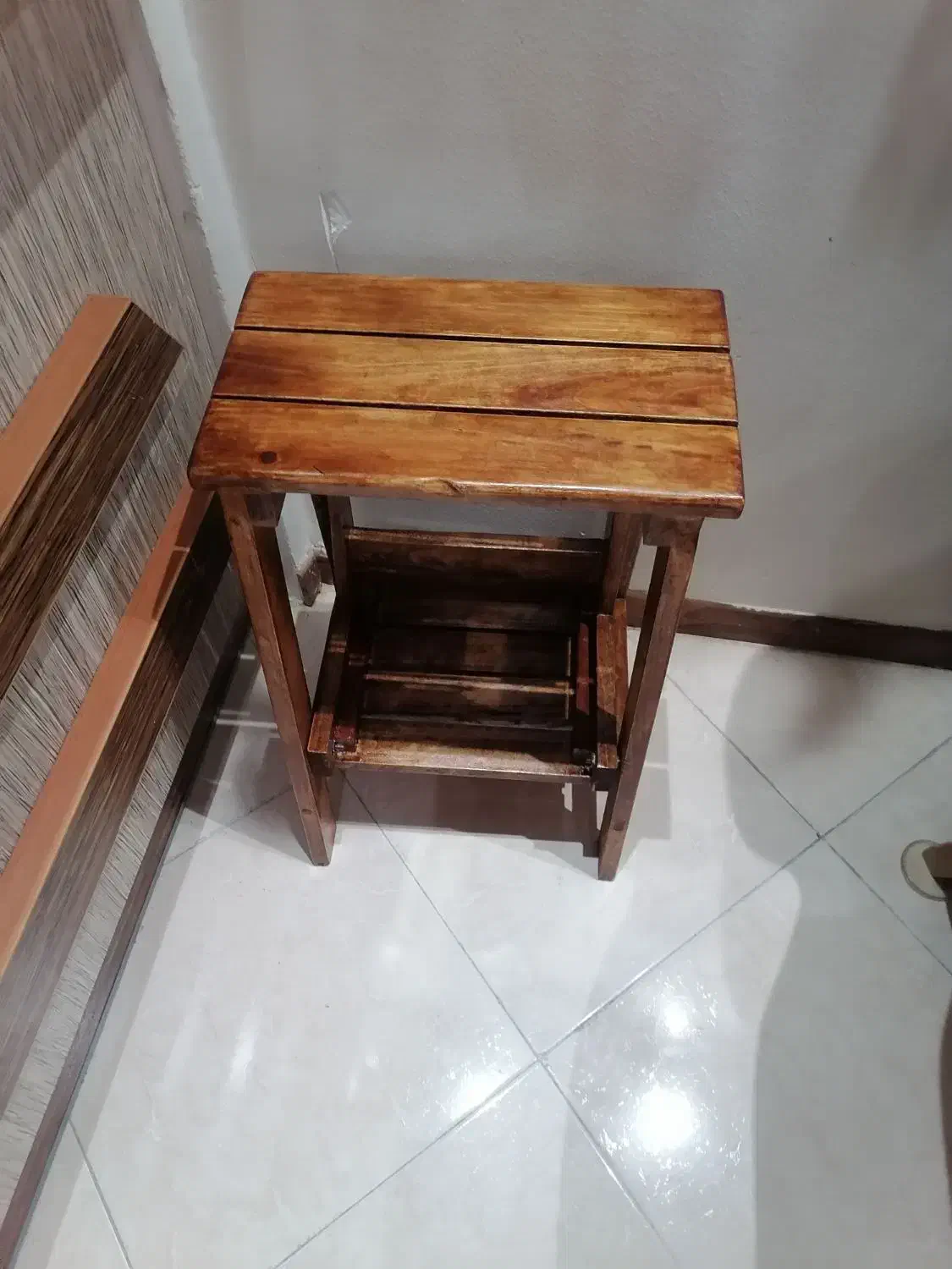 چهارپایه تاشو چوبی چندکاره نو|صندلی و نیمکت|شاهین‌شهر, مسکن مهر|دیوار