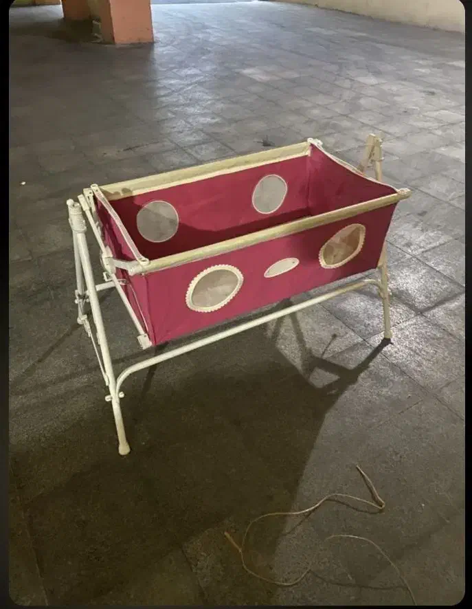 گهواره بچه|تخت و صندلی بچه|کرج, حسن آباد|دیوار