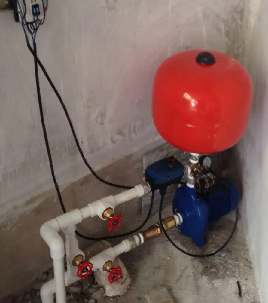 نصب، تعمیر و تعویض انواع آبگرمکن و بخاری در محل|خدمات پیشه و مهارت|اصفهان, احمدآباد|دیوار