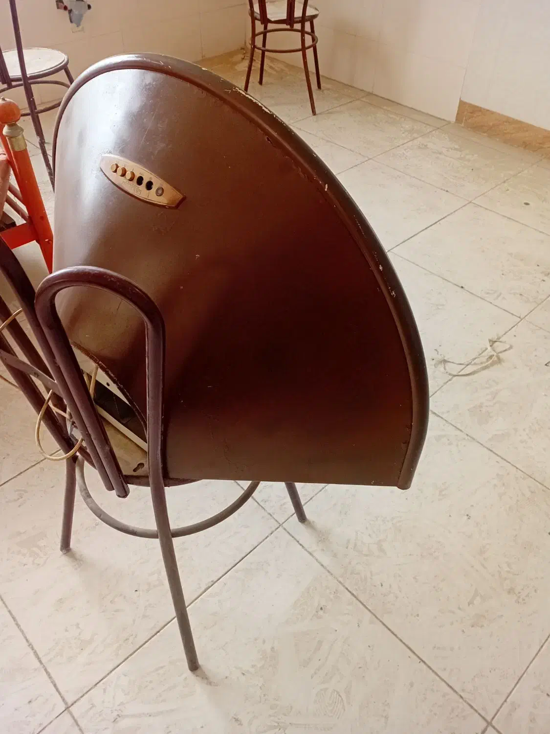 هود سالم|هود|گرگان, |دیوار