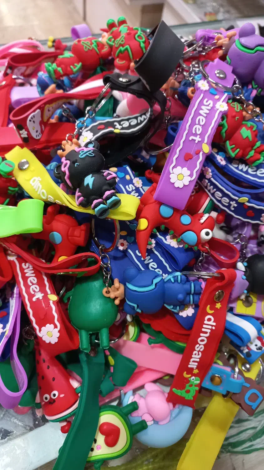 هدیه روز دانش آموز|بدلیجات|شیراز, سینما سعدی|دیوار