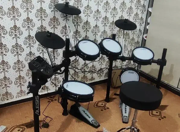 درام الکترونیک|درام و پرکاشن|اهواز, کیانشهر|دیوار