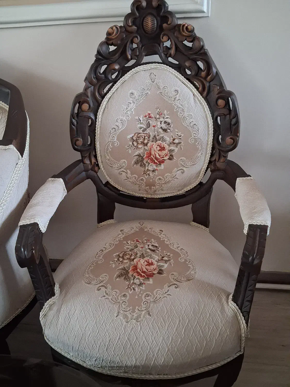 فروش مبل سلطنتی ۹ نفره|مبلمان خانگی و میز عسلی|مرند, |دیوار