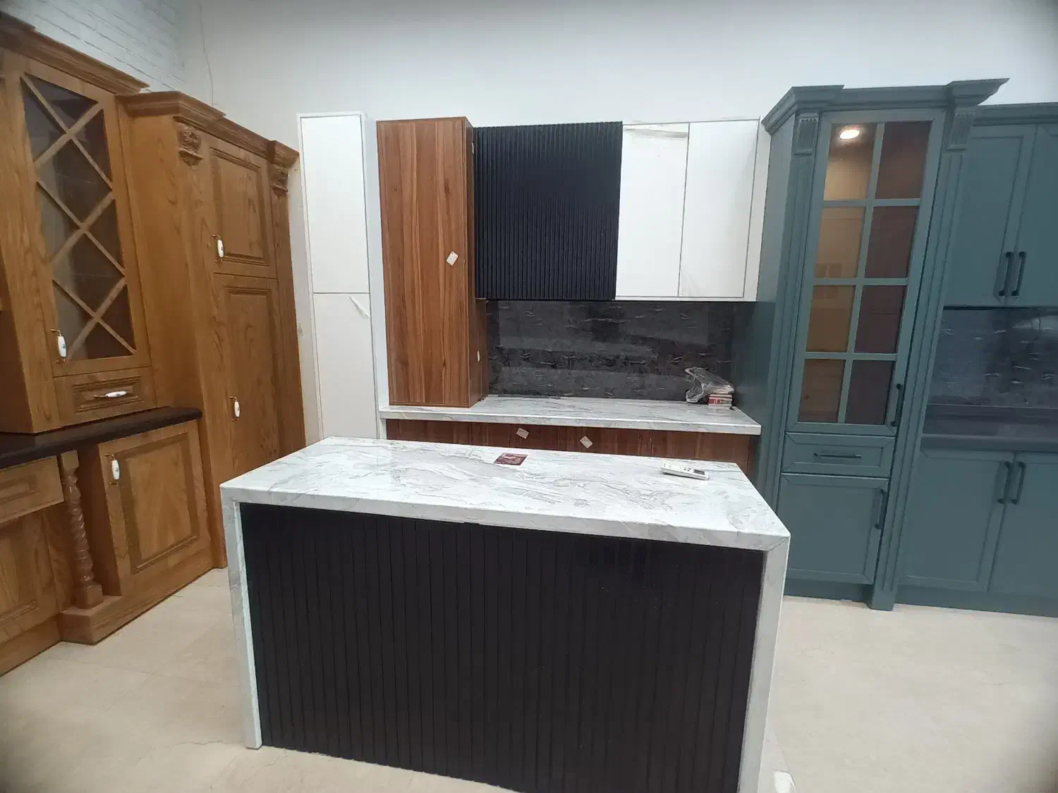 فروش کابینت دکور نمایشگاه|مصالح و تجهیزات ساختمان|مشهد, راهنمایی|دیوار