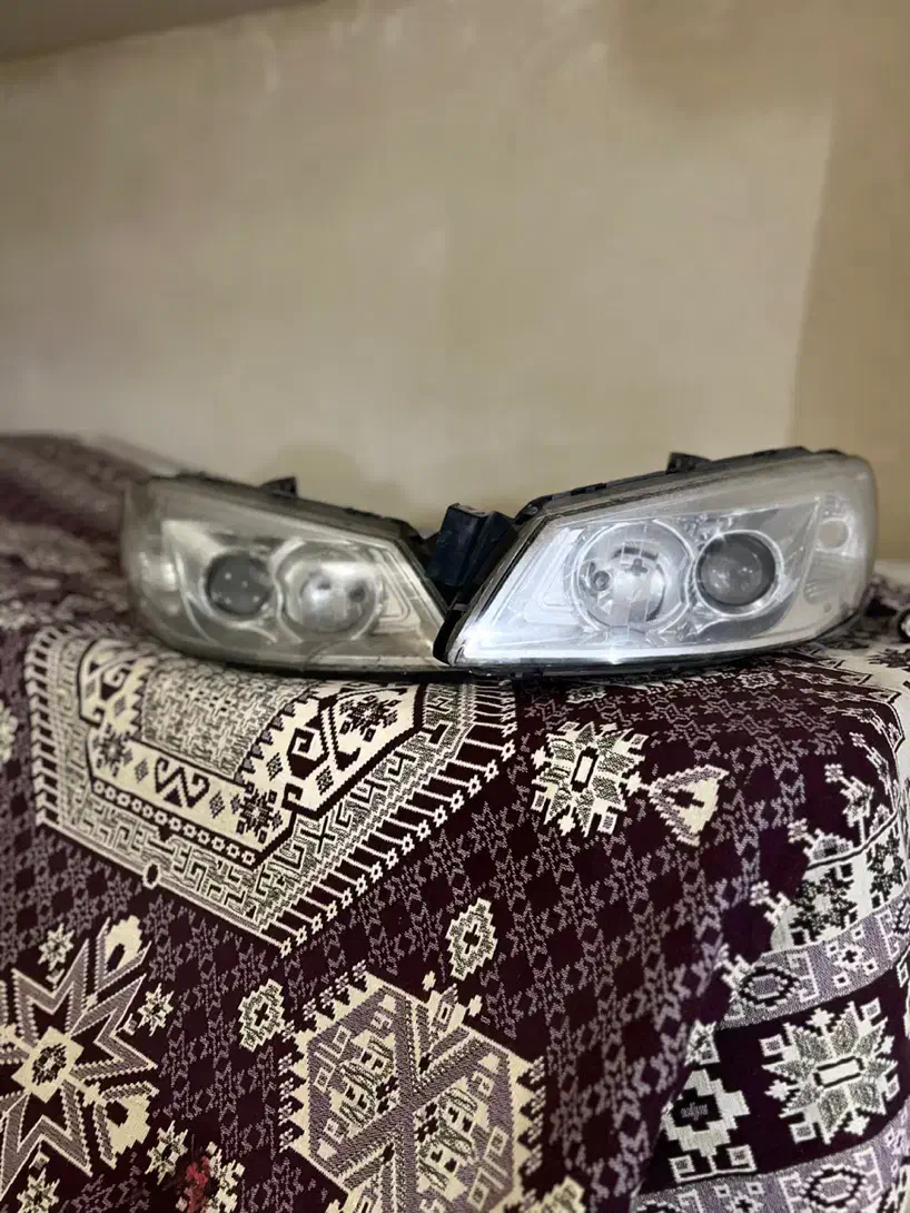 چراغ جلو رانا|قطعات یدکی و لوازم جانبی|رشت, حمیدیان|دیوار