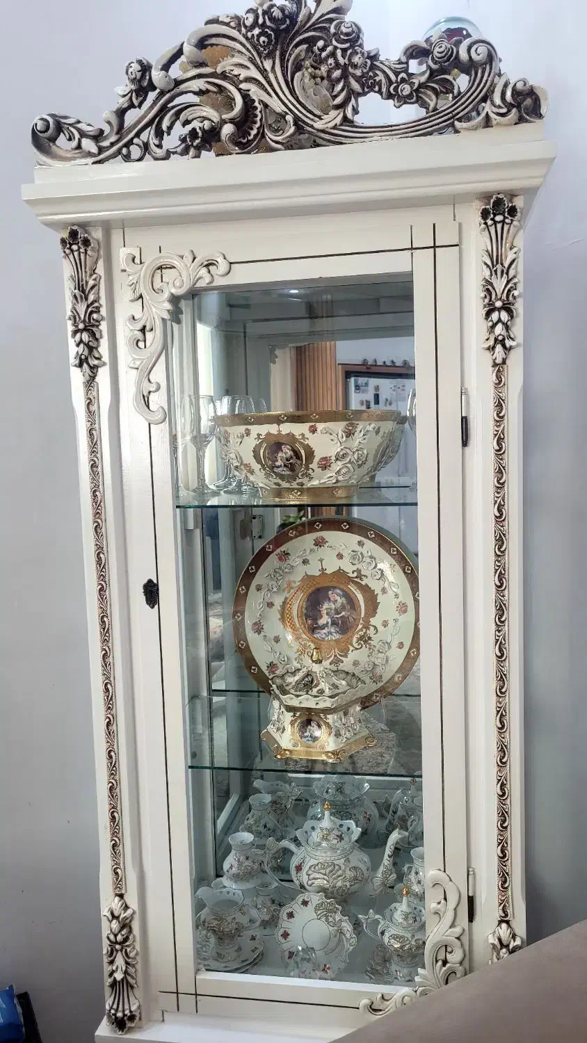 گنجه|بوفه، ویترین، کنسول|تربت‌حیدریه, شهرک ولیعصر|دیوار