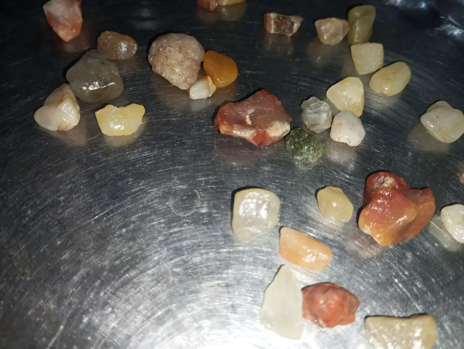 انواع سنگ قیمتی|زیورآلات و اکسسوری|گنبد کاووس, |دیوار