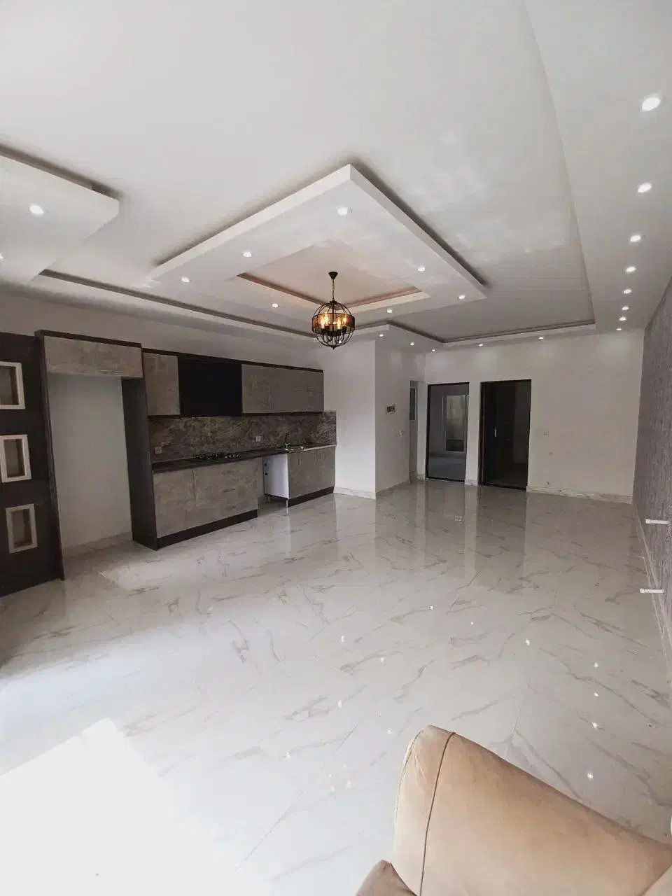 بنائی کاشیو سرامیک سیمان جزئی کلی میپذیریم|خدمات پیشه و مهارت|هشتگرد, شهرک صنعتی هشتگرد|دیوار