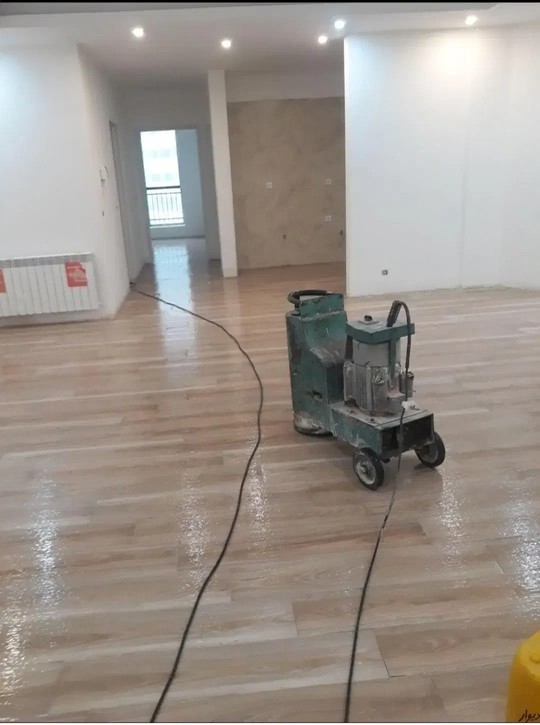 خدمات کفسابی سنگ کفساب بتن کفساب سرامیک  کف سابی|خدمات نظافت|شادگان, |دیوار