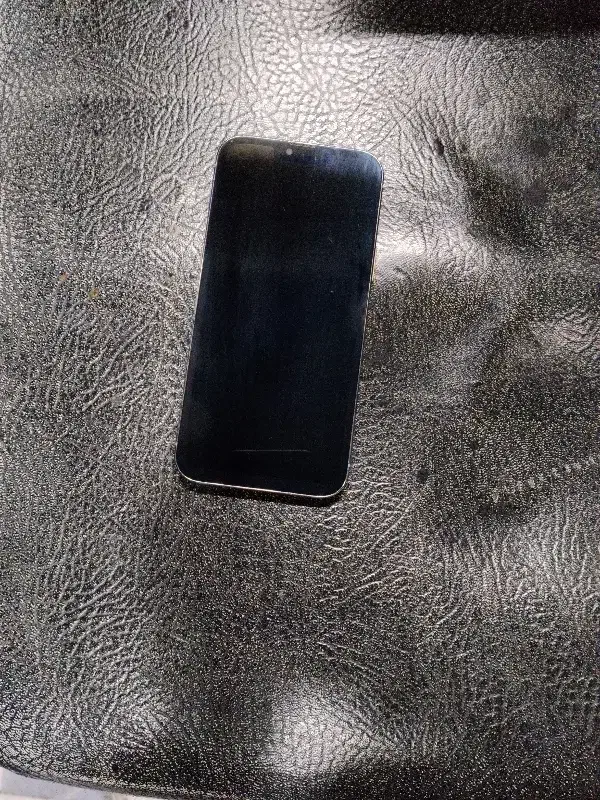 13پرومکس|موبایل|کرج, چمن|دیوار