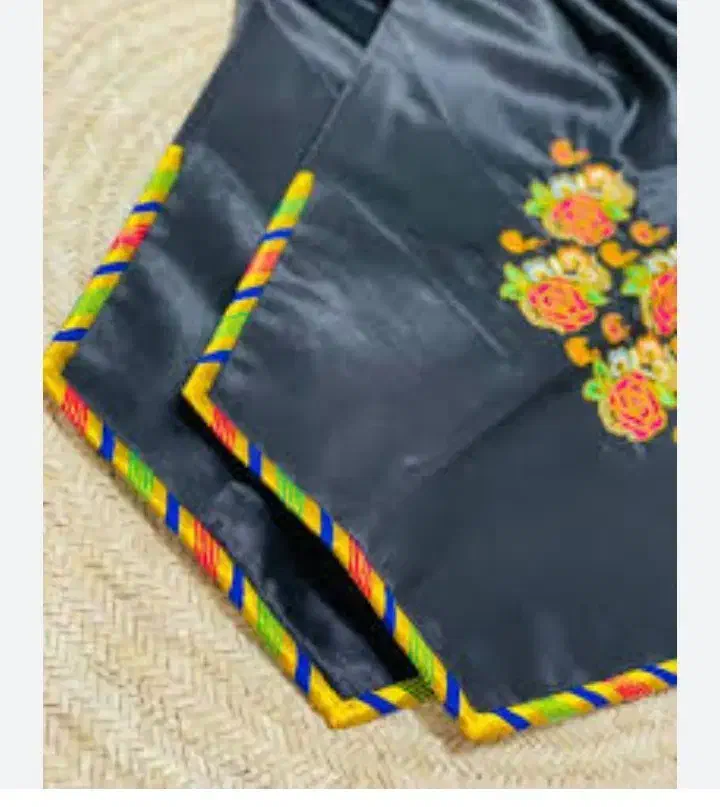 لباس|لباس|میناب, |دیوار