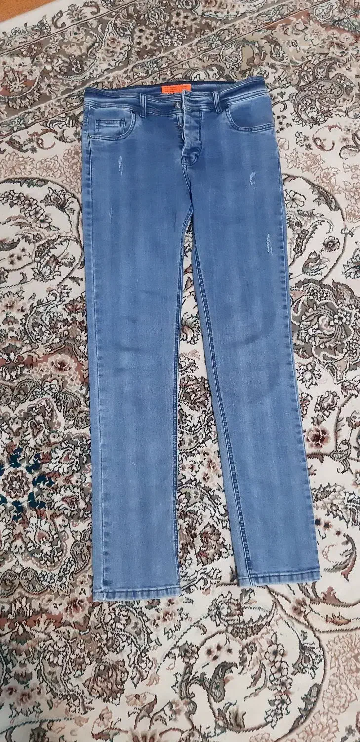 شلوار لی|لباس|اصفهان, آبشار|دیوار