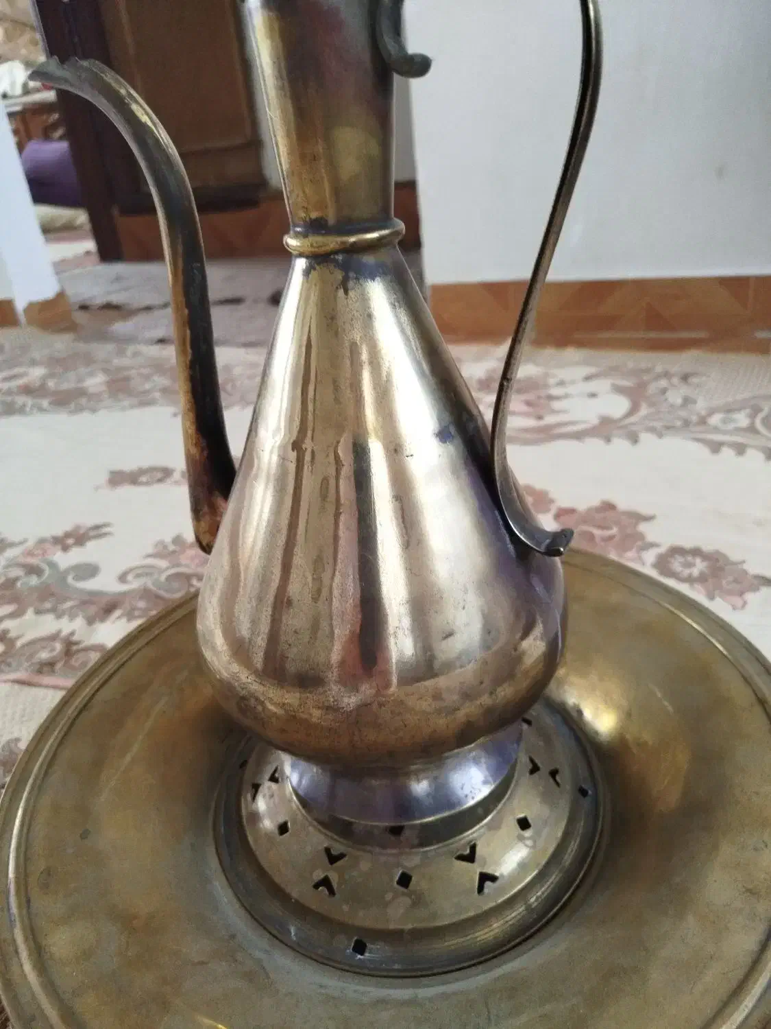 آفتابه لگن قدیمی|کلکسیون اشیاء عتیقه|اردبیل, |دیوار