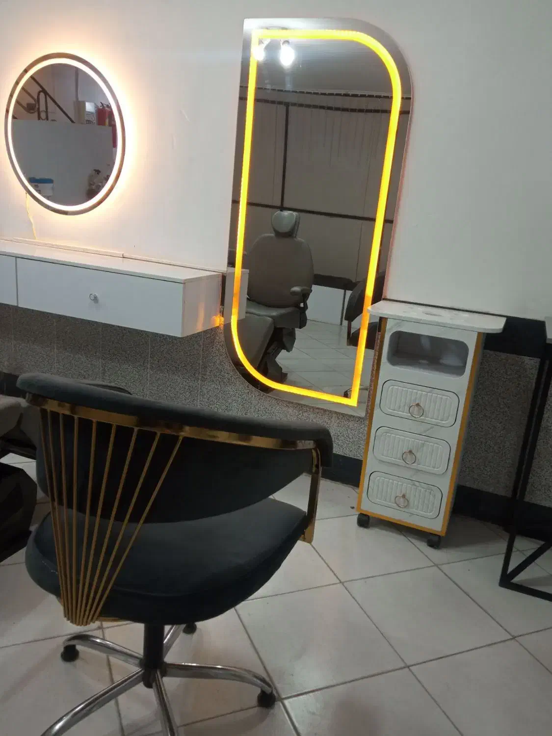 لوازم آرایشگاه فروشی نو نو|آرایشگاه و سالن‌های زیبایی|بیرجند, |دیوار