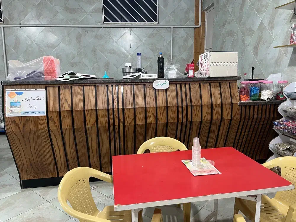 فروش فوری وسایل کافی بار ویترین درب وپنجره|کافی‌شاپ و رستوران|ضیاء آباد, |دیوار