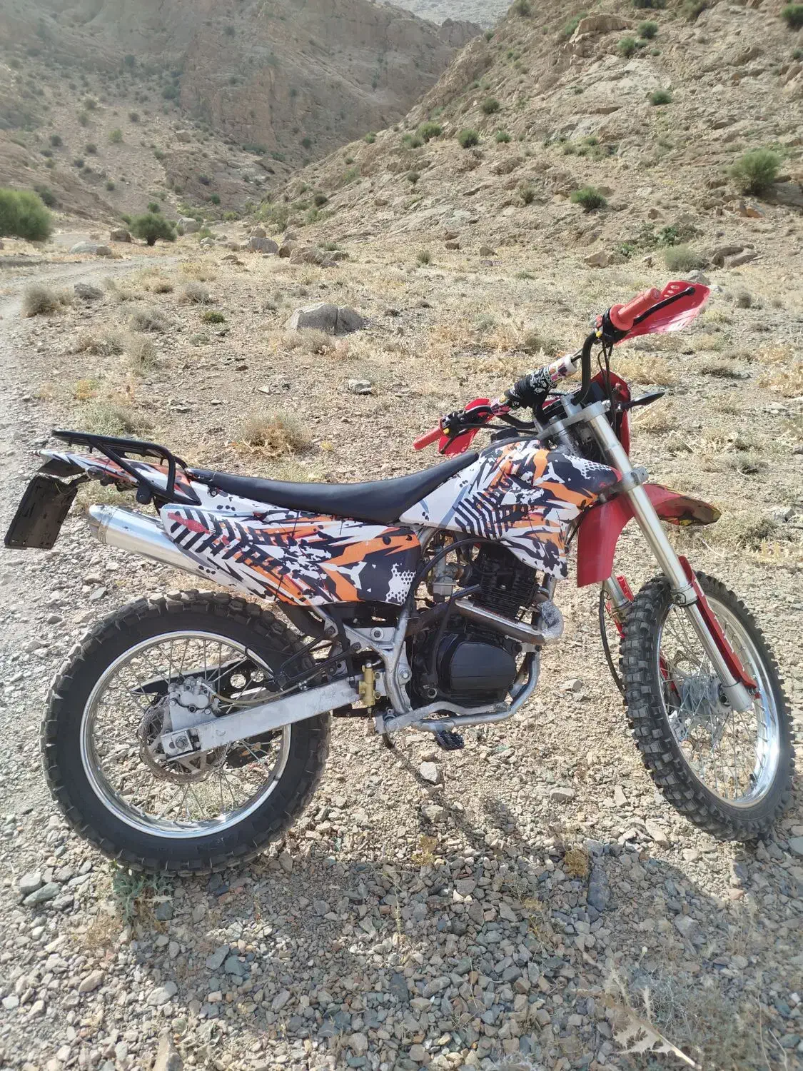 سلام یک دستگاه موتور دویست|موتورسیکلت|گلپایگان, |دیوار