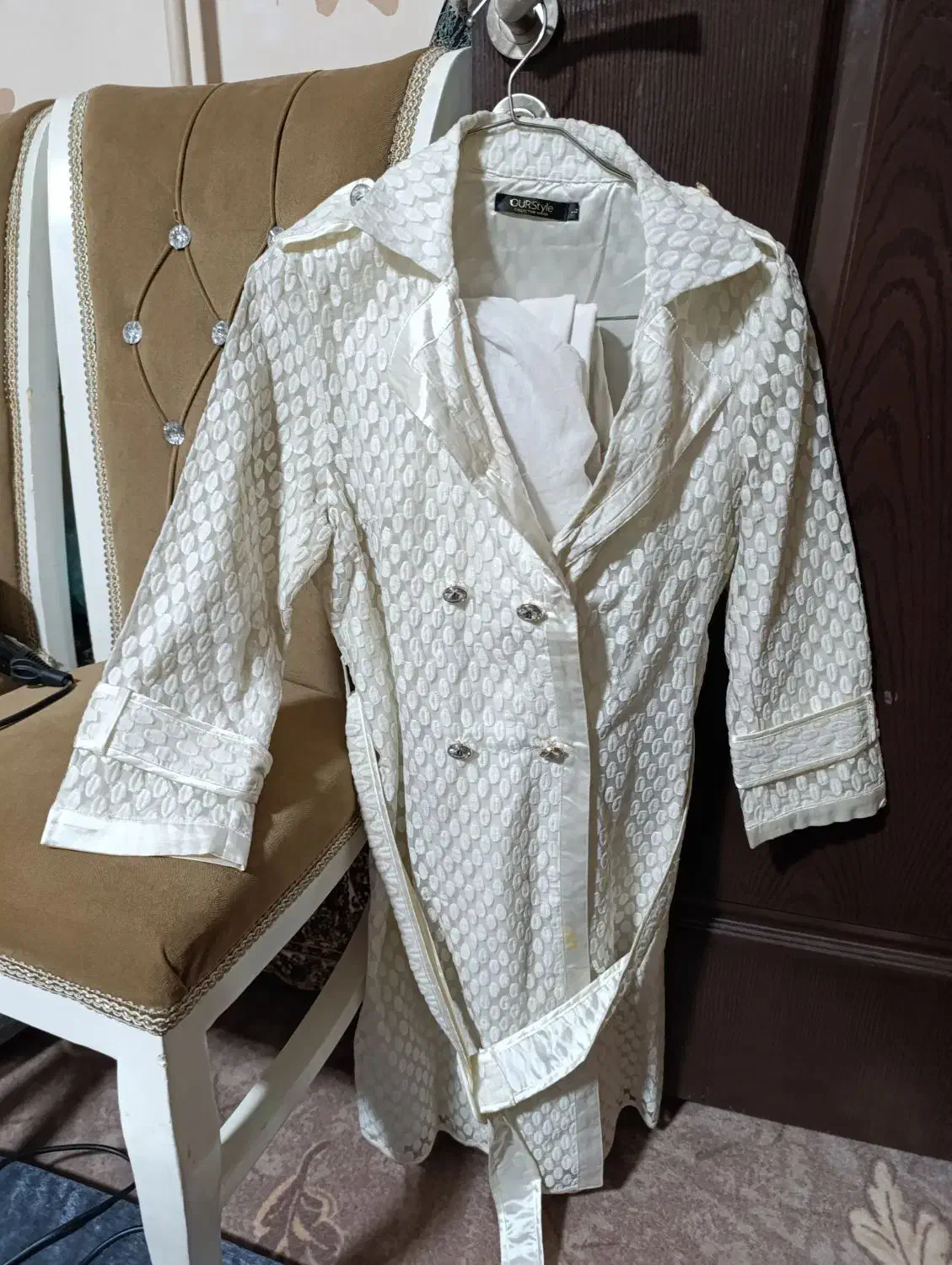 کت شلوار اداری و۲ تا مانتو ۱ و ۲۰۰|لباس|زنجان, |دیوار