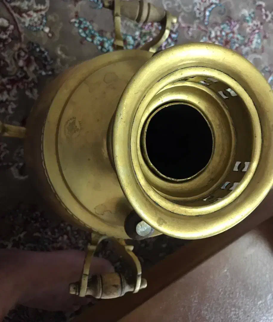 سماور اصل روسی ۱۳۰ سال پیش|کلکسیون اشیاء عتیقه|رشت, رودبارتان|دیوار