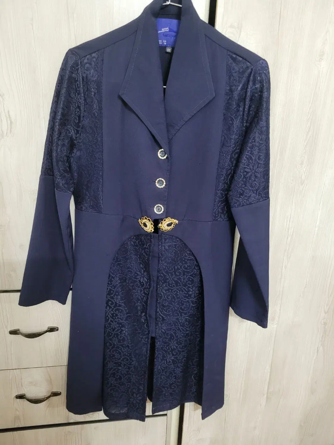 مانتو مجلسی|لباس|قم, جمکران|دیوار