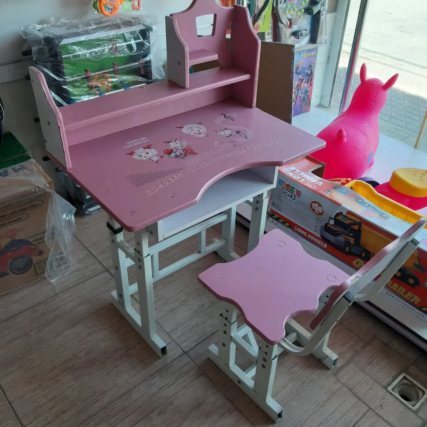 میز و صندلی کودک|اسباب و اثاث بچه|لنجان, |دیوار