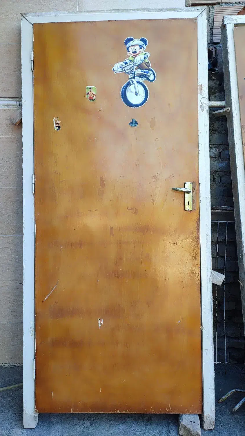 دو عدد در با چهار چوب|مصالح و تجهیزات ساختمان|سرخنکلاته, |دیوار