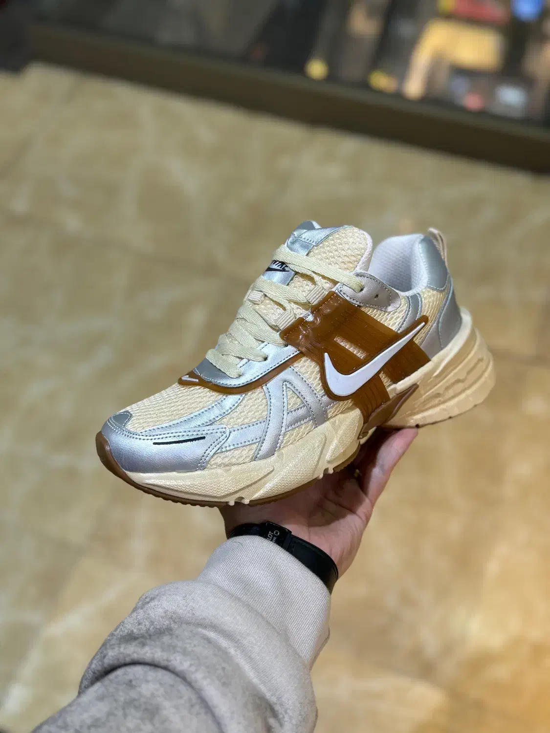 کتونی v2k نایک|کیف، کفش، کمربند|تهران, دهقان|دیوار