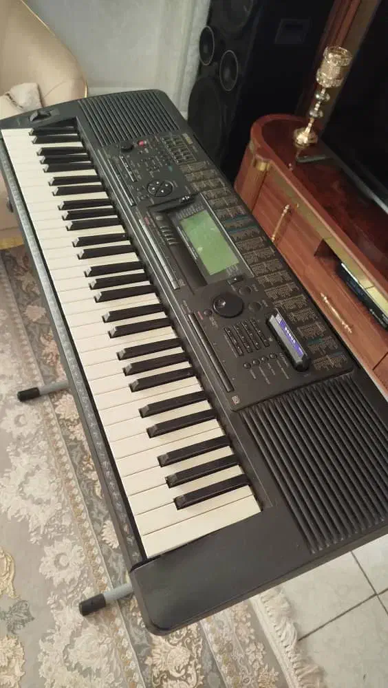ارگ حرفه ای a3 بسیار تمیز بدون ایراد|پیانو، کیبورد، آکاردئون|تبریز, |دیوار