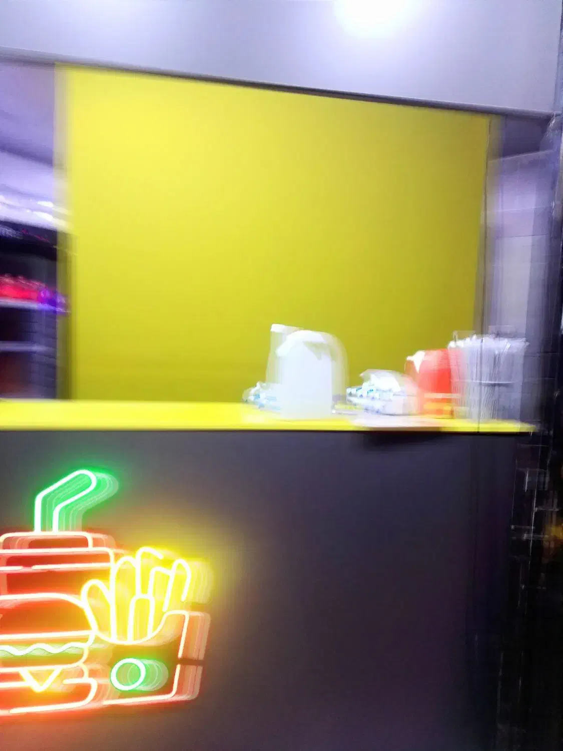 نقاش ساختمان باقیمت خوب|خدمات پیشه و مهارت|ساری, |دیوار