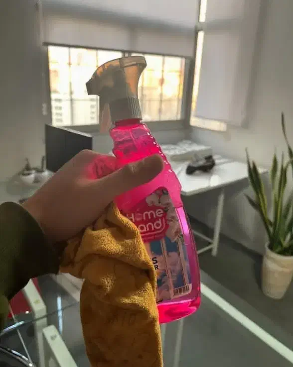 نظافتچی  یا اشپز نیازمندم|استخدام سرایداری و نظافت|بندر گناوه, |دیوار