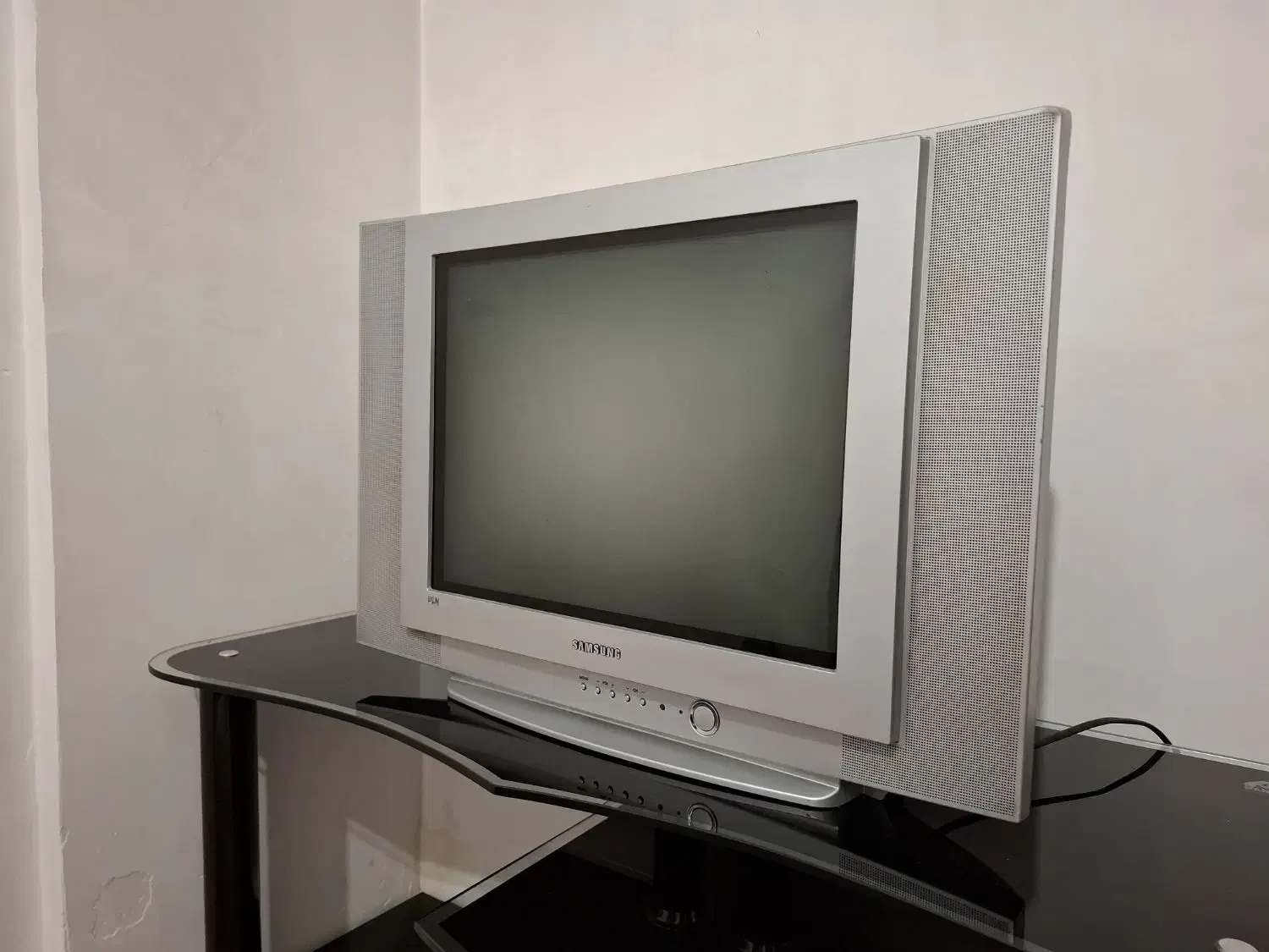 تلوزیون و زیرتلوزیون|تلویزیون و پروژکتور|اردبیل, |دیوار