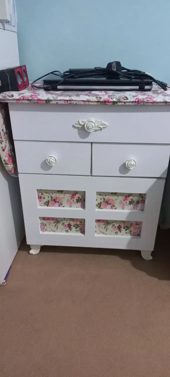 میز اتو پاتختی آیینه کنسول در حد نو|بوفه، ویترین، کنسول|گرگان, |دیوار