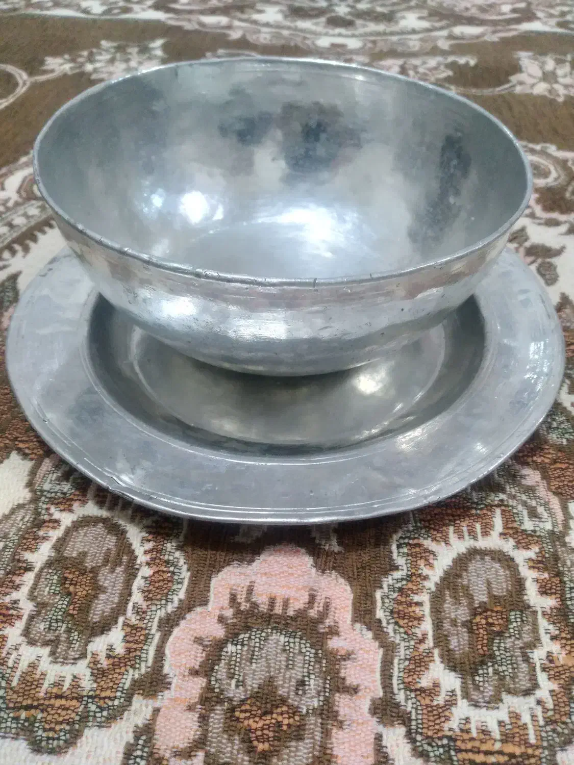 ظروف مسی و قدیمی|کلکسیون اشیاء عتیقه|ساوه, |دیوار