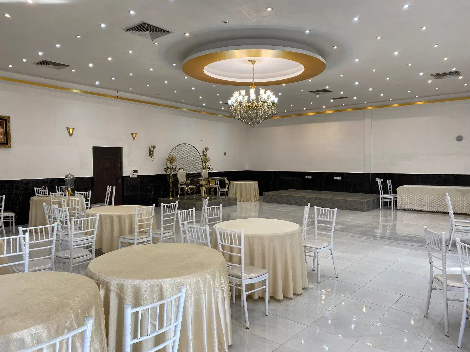 اجاره ی باغ تالار برای مراسمات|خدمات پذیرایی، مراسم|رامجین, |دیوار