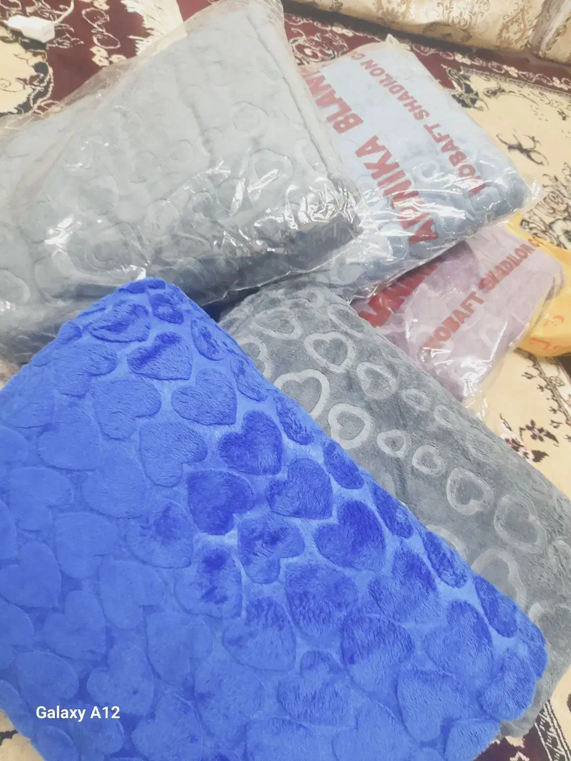 پتو تک نفره  مخملی|رختخواب، بالش، پتو|ورامین, ورامین|دیوار